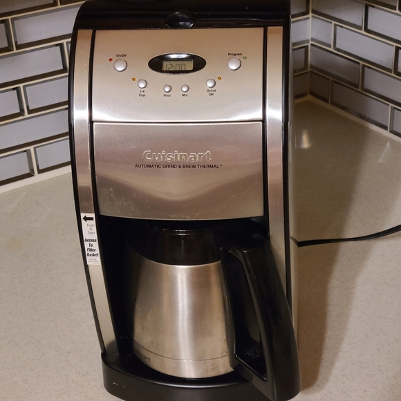 Cuisinart Stainless Steel and Black Coffee Brewer - Picture 6 of 9